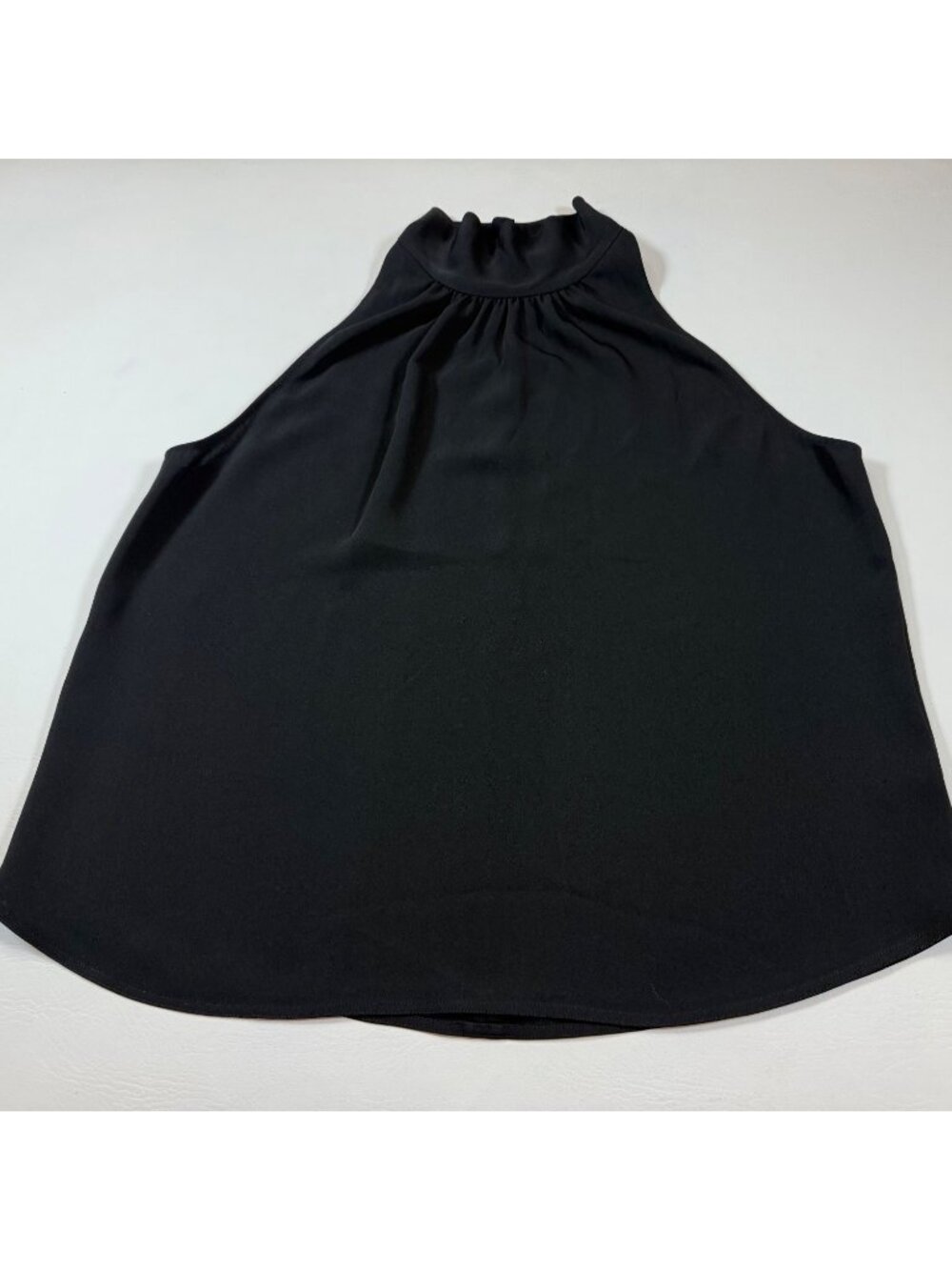 Babaton Black Sleeveless Mock Neck Halter Top Blouse Button Closure large (J375)